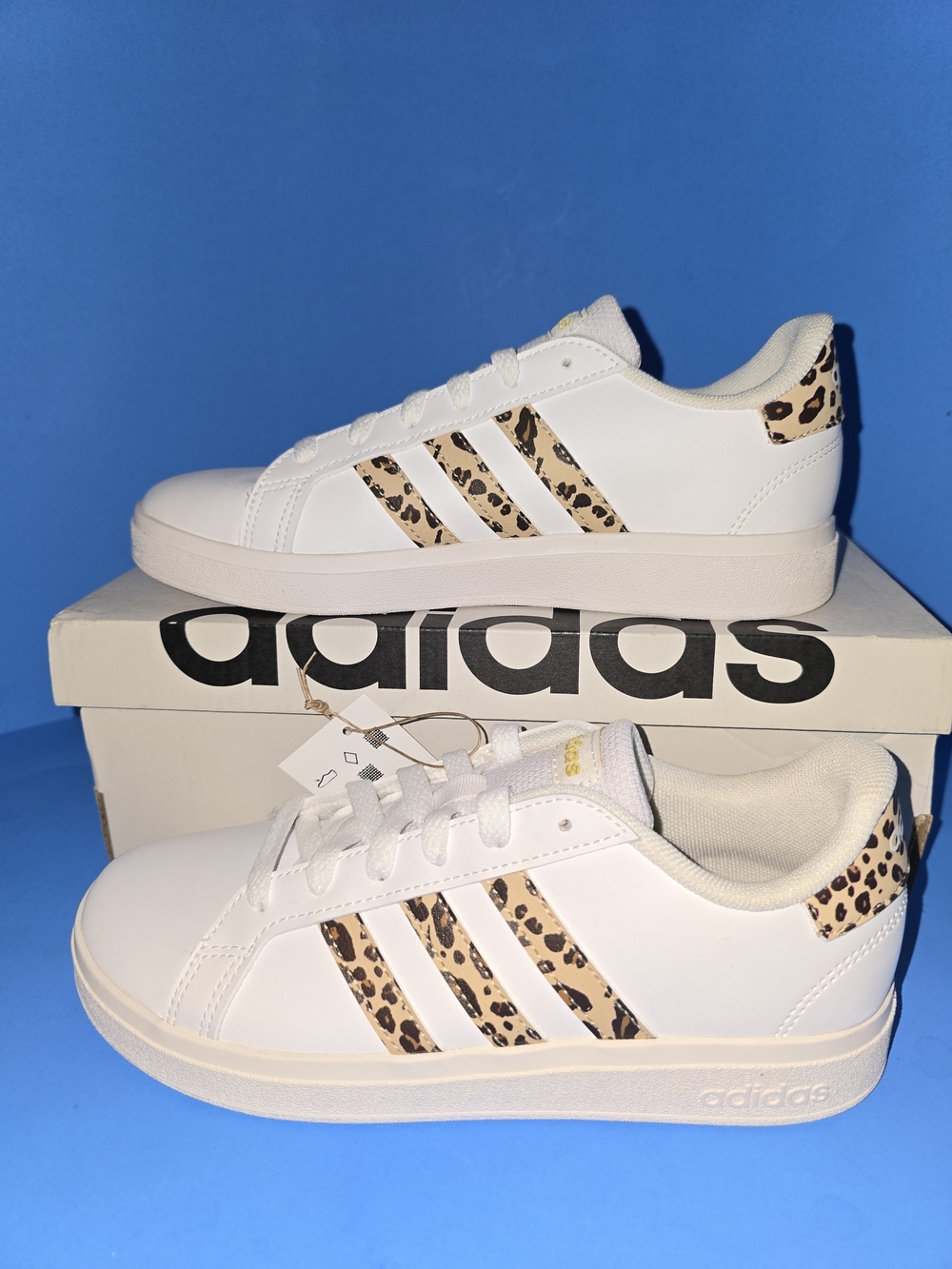 🐆 Adidas Grand Court 2.0 K 🐆
Brand new with box!